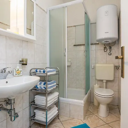 Andelic 1 By Interhome * 비르