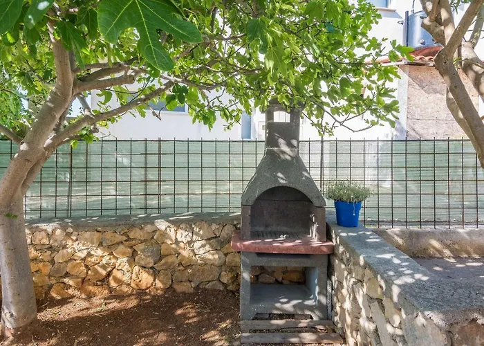 Andelic 1 By Interhome